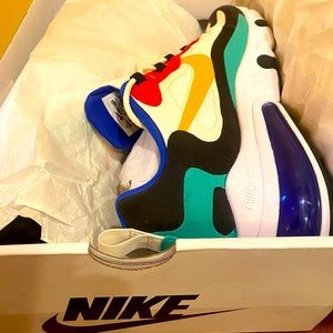 Nike AIR MAX 270 REACT Bauhaus multi 10.5 NEW
